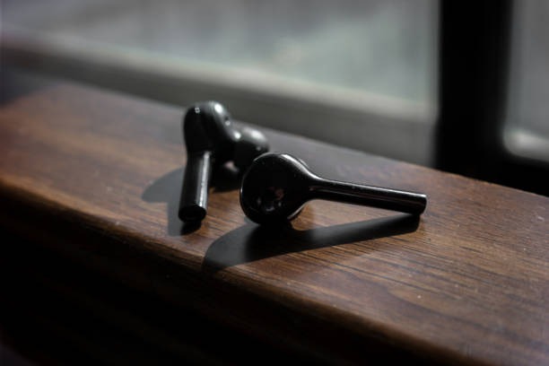 Improve Cross-Cultural Communication with M95 Translator Earbuds