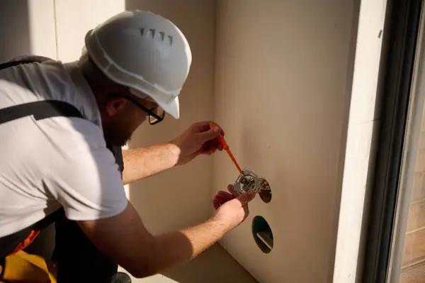 Renovation Electrical Work: A Practical Guide