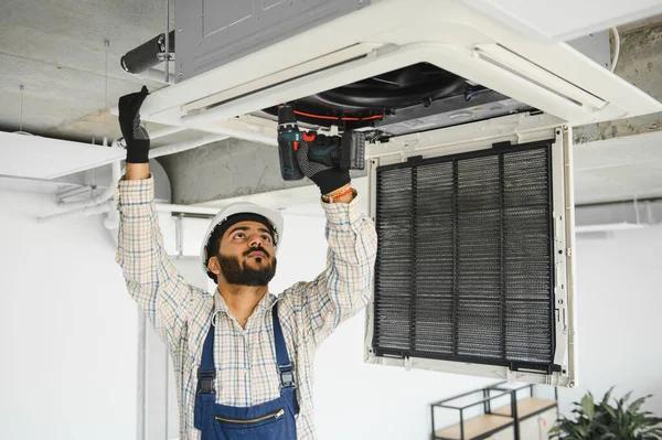 The Benefits of Hiring Certified Air Conditioning Repair Technicians
